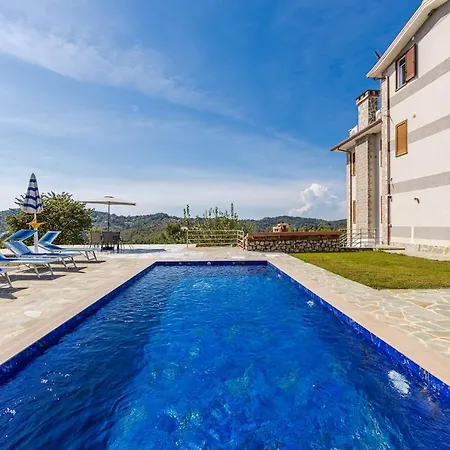 Lindi 6br Private Pool Panoramic Views