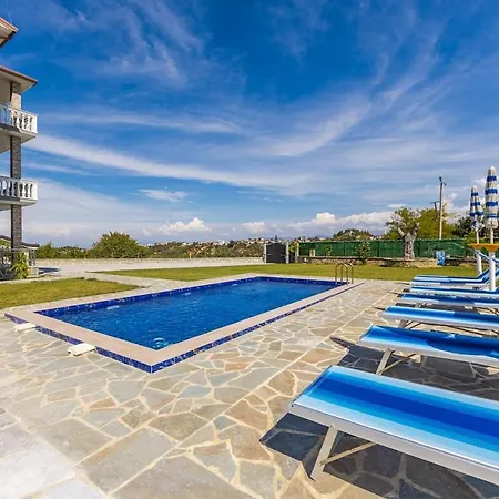 Lindi 6br Private Pool Panoramic Views *
